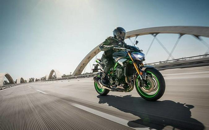 2025 Kawasaki Z900 SE ABS (ZR900TSFNL)