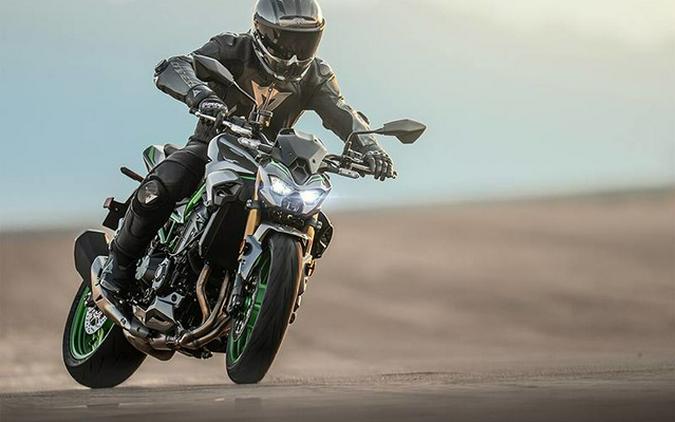 2025 Kawasaki Z900 SE ABS (ZR900TSFNL)