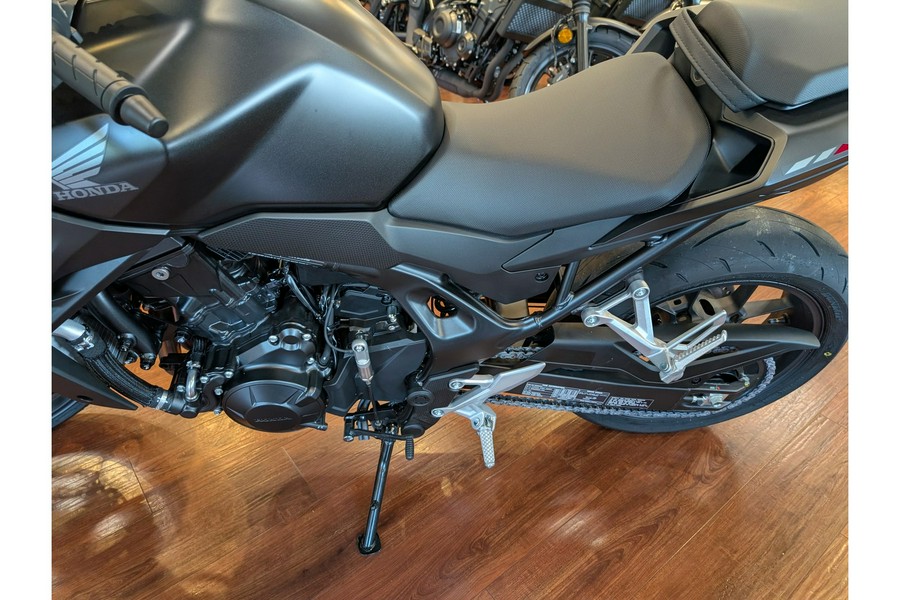 2025 Honda CB750 Hornet