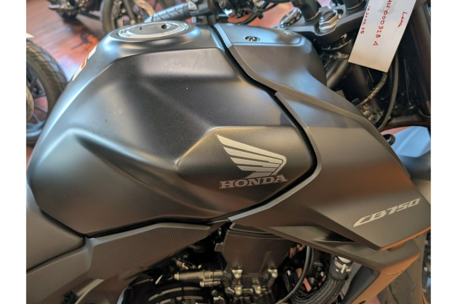 2025 Honda CB750 Hornet