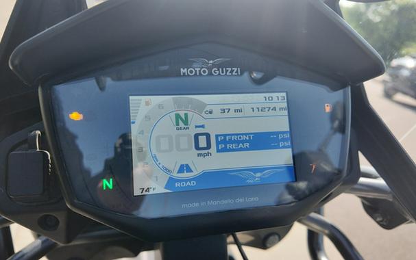 2022 Moto Guzzi V85 TT TRAVEL