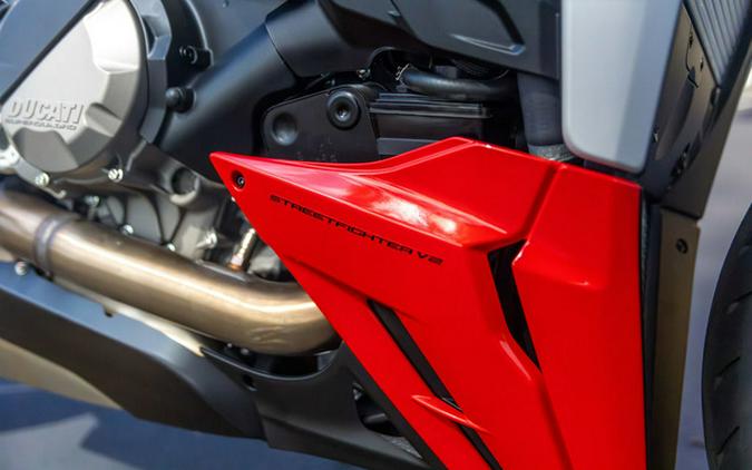 2024 Ducati Streetfighter V2 Red