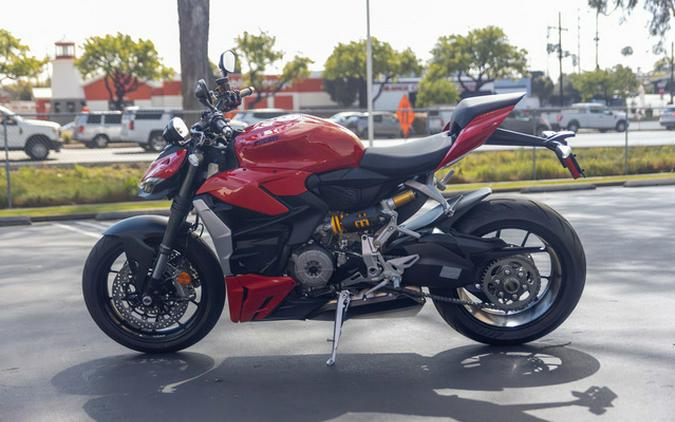 2024 Ducati Streetfighter V2 Red