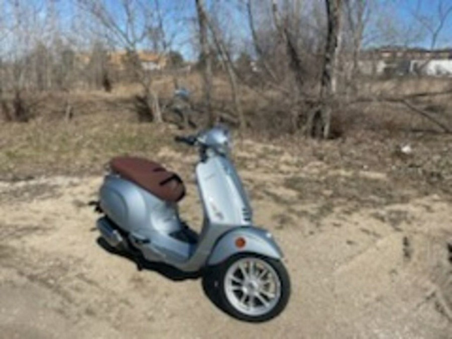 2022 Vespa Primavera 50