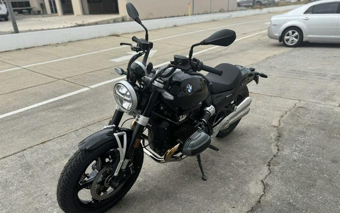 2024 BMW R 12 Blackstorm Metallic