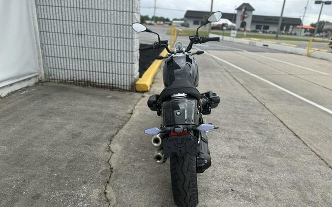 2024 BMW R 12 Blackstorm Metallic