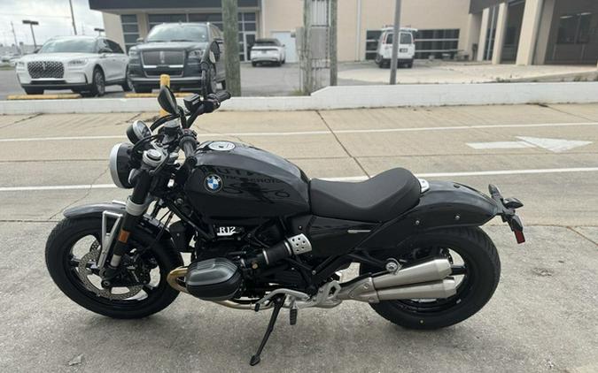 2024 BMW R 12 Blackstorm Metallic