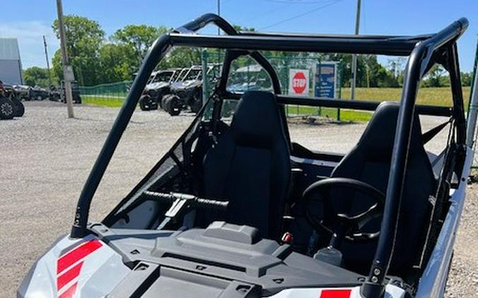 2023 Polaris Industries RZR 200 EFI White Lightning/Indy Red