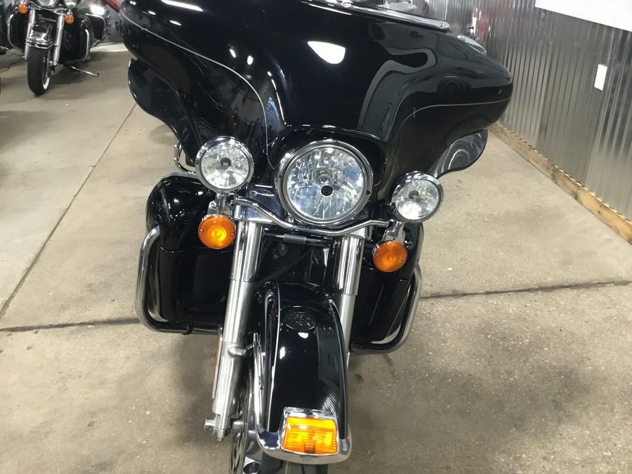 2011 HARLEY-DAVIDSON Ultra Limited