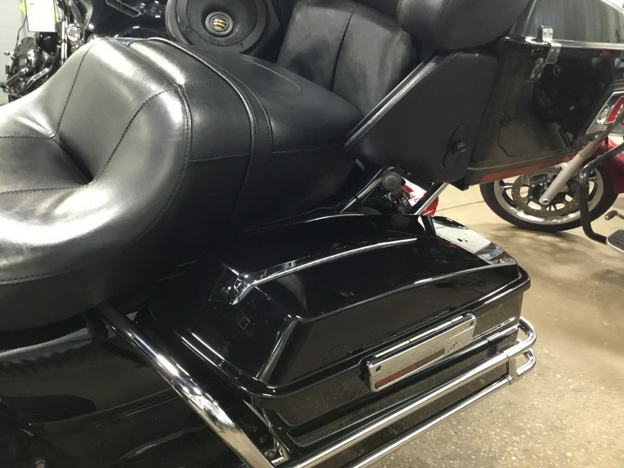 2011 HARLEY-DAVIDSON Ultra Limited