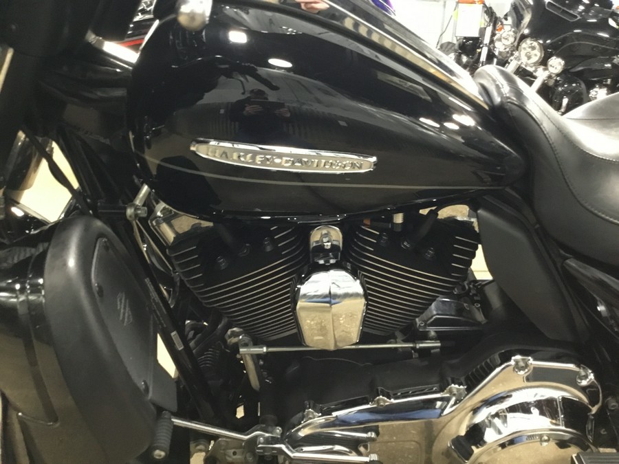 2011 HARLEY-DAVIDSON Ultra Limited