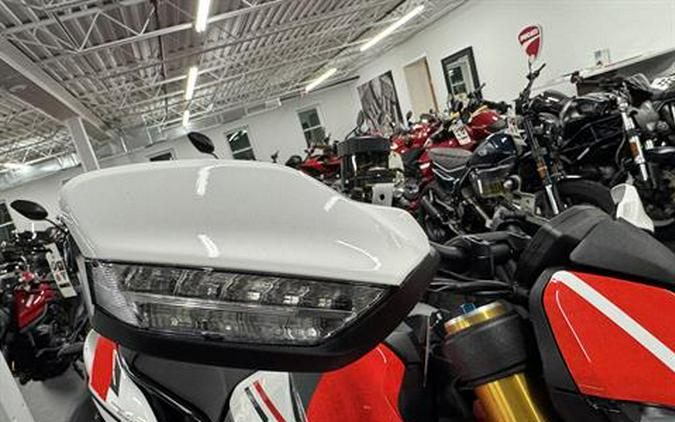 2025 Ducati Hypermotard 950 SP