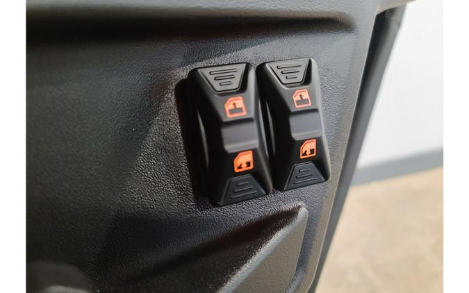 2026 Can-Am Defender MAX Limited HD11