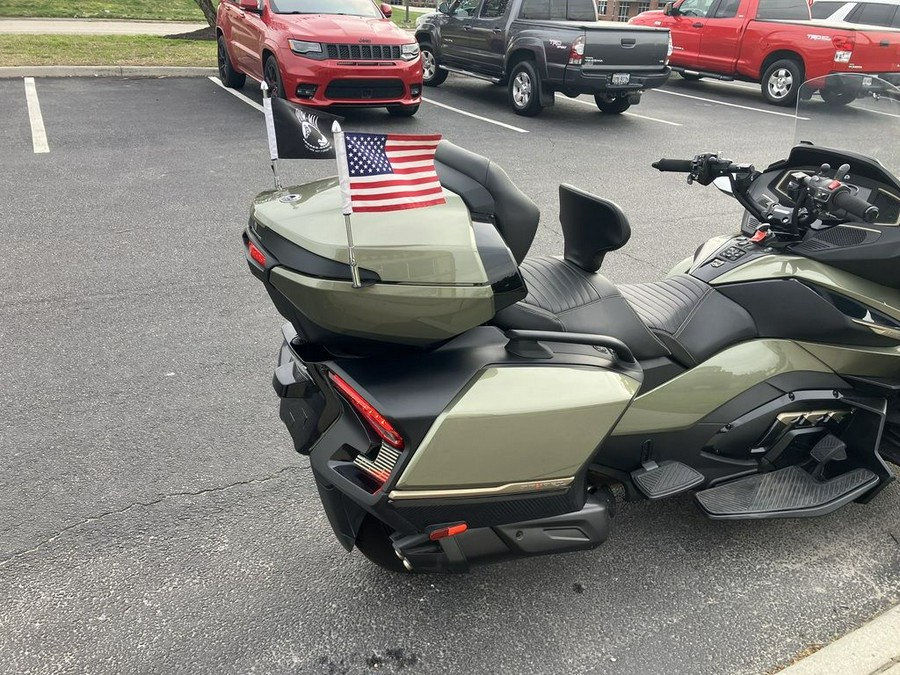 2021 Can-Am® Spyder® RT Sea To Sky SE6