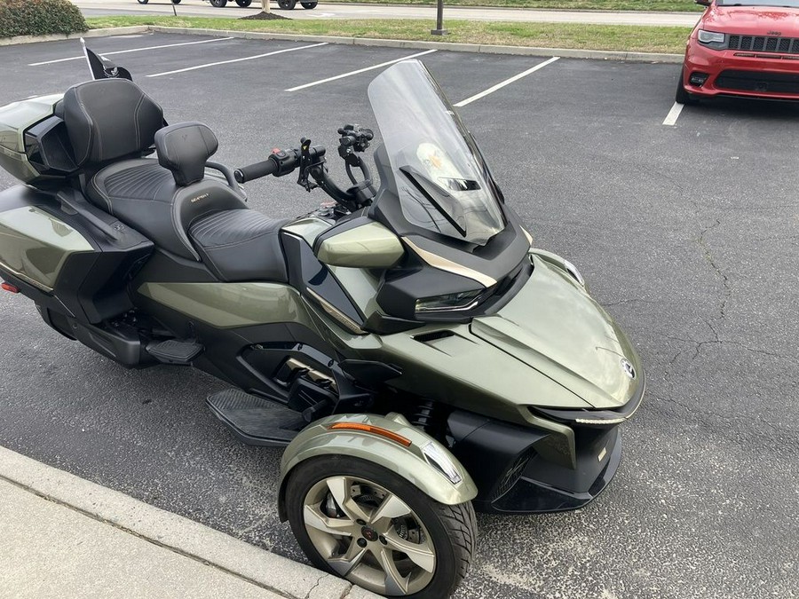 2021 Can-Am® Spyder® RT Sea To Sky SE6