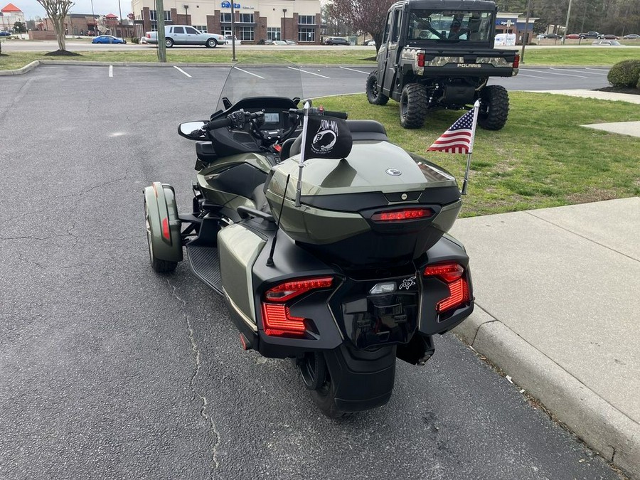 2021 Can-Am® Spyder® RT Sea To Sky SE6