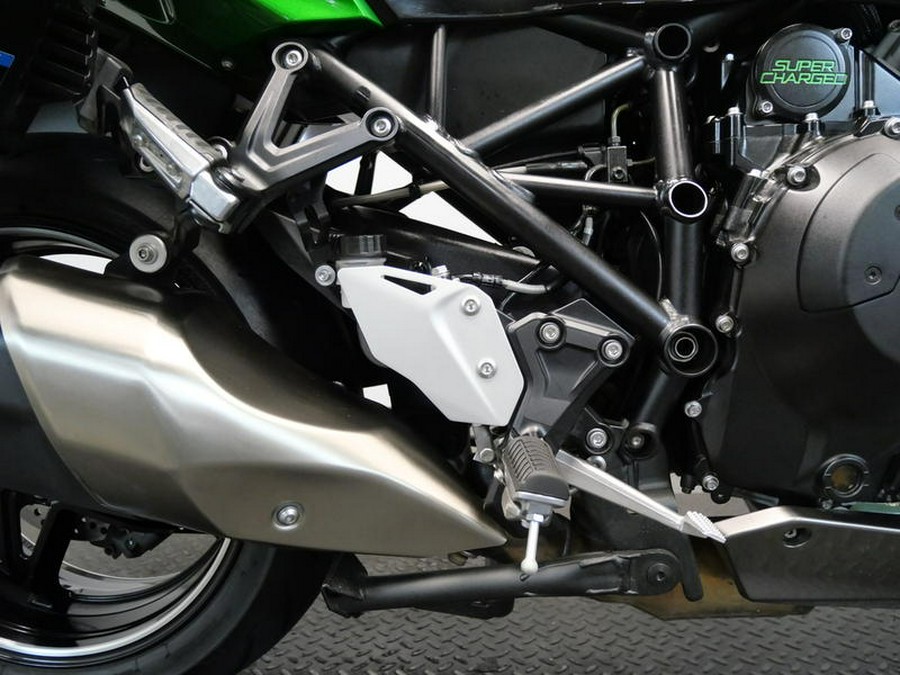 2022 Kawasaki Ninja H2® SX SE