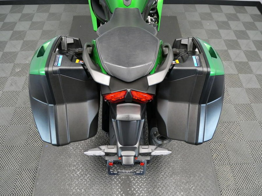 2022 Kawasaki Ninja H2® SX SE