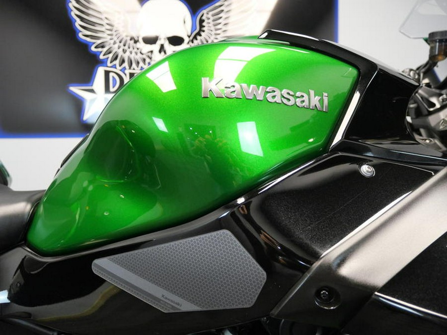 2022 Kawasaki Ninja H2® SX SE