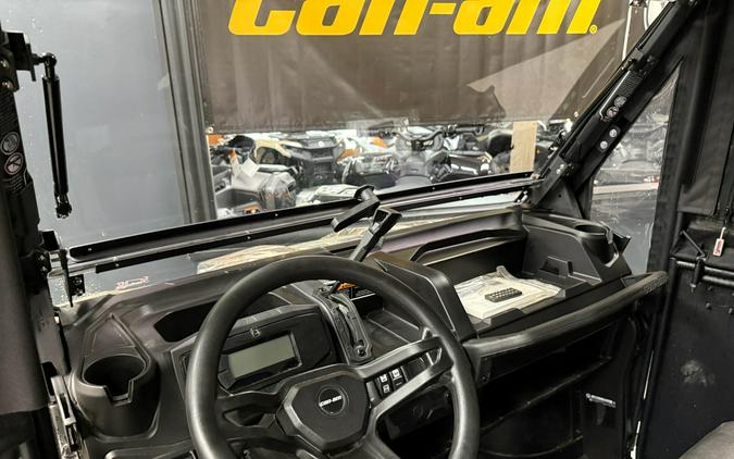2025 Can-Am Defender DPS HD9