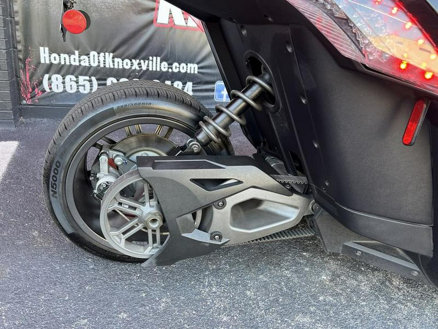 2017 Polaris® Slingshot® Gloss Black