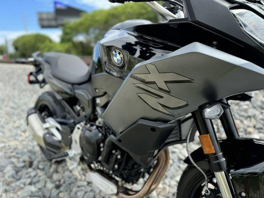 2023 BMW F 900 XR Triple Black