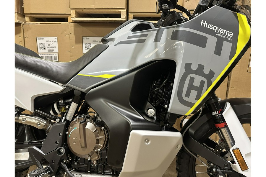 2025 Husqvarna Motorcycles 901 Norden