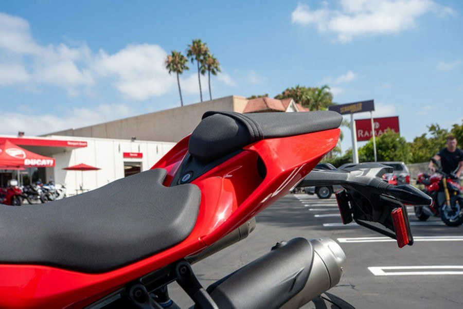 2026 Ducati Streetfighter V2