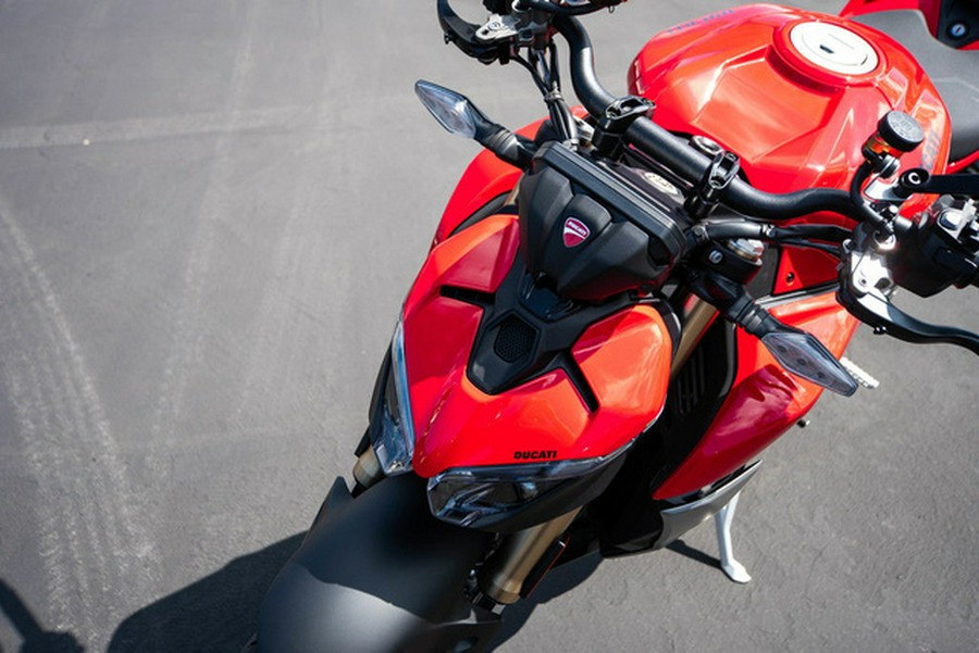 2026 Ducati Streetfighter V2