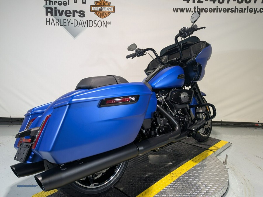 2026 Harley-Davidson® Road Glide® Aurora Blue Denim - Black Finish