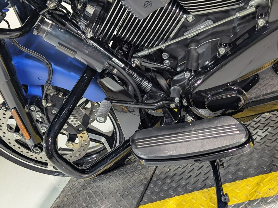 2026 Harley-Davidson® Road Glide® Aurora Blue Denim - Black Finish