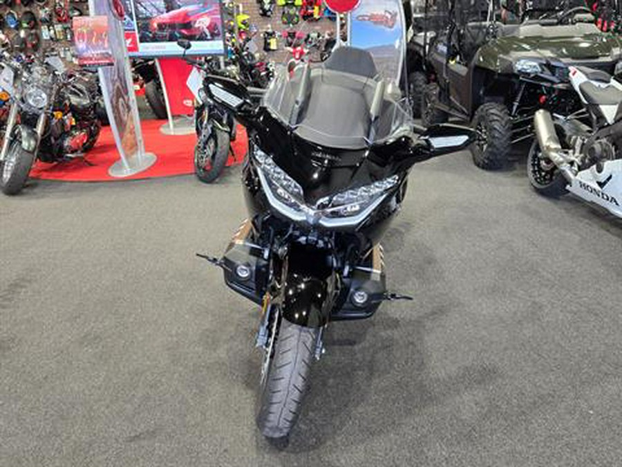 2023 Honda Gold Wing Tour Automatic DCT