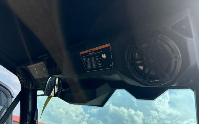 2026 Can-Am Defender Limited HD11