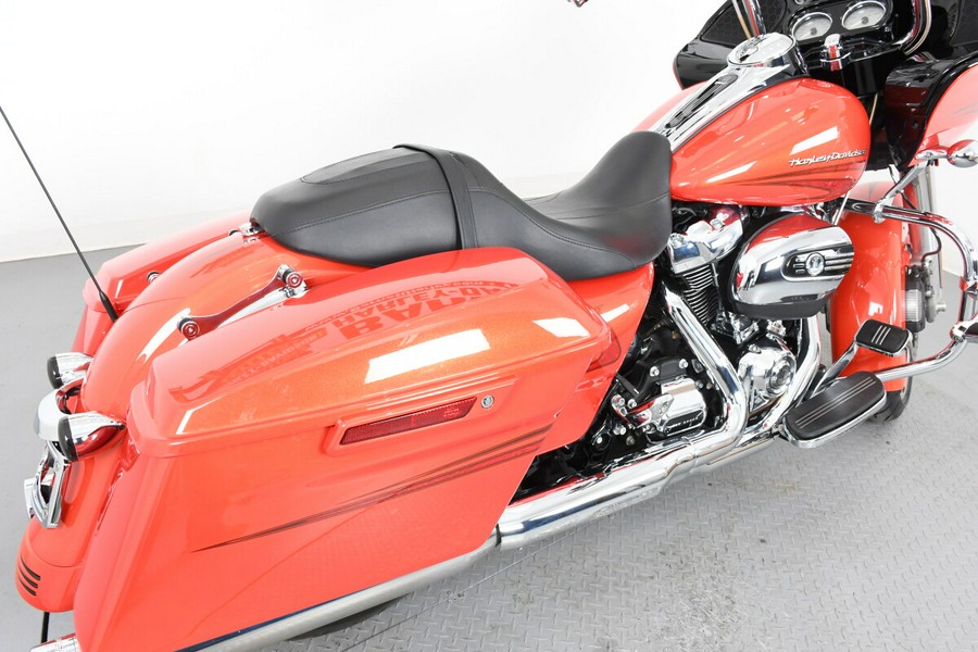 2017 Harley-Davidson® FLTRXS Road Glide® Special