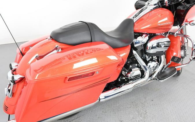 2017 Harley-Davidson® FLTRXS Road Glide® Special
