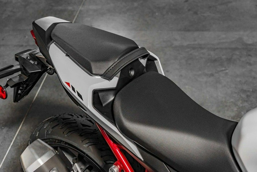 2025 Honda CB750 Hornet