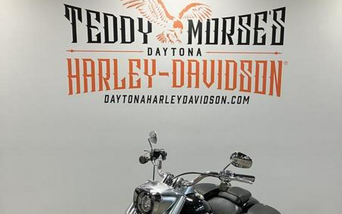 2018 Harley-Davidson® FLFBS - Softail® Fat Boy® 114