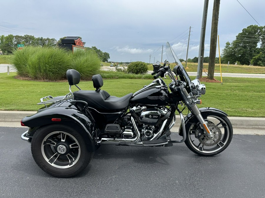 2020 Harley-Davidson Freewheeler Black