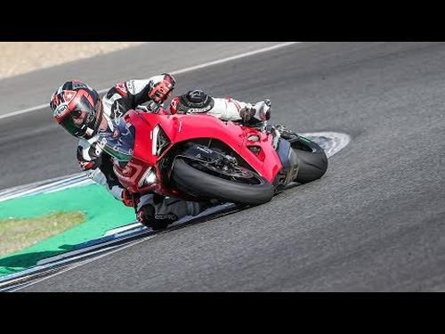 2020 Ducati Panigale V2 First Ride Review