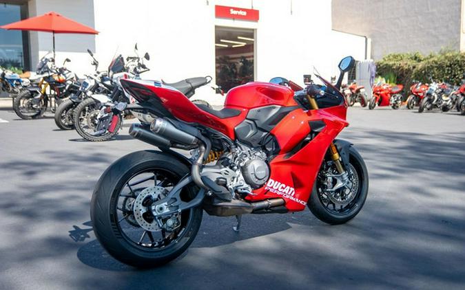 2025 Ducati Panigale V2 S