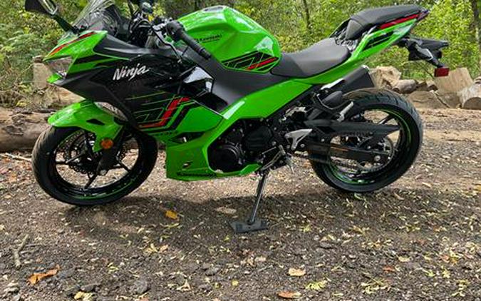 2023 Kawasaki Ninja 400 ABS KRT Edition