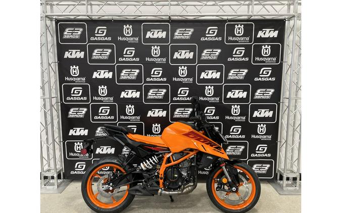 2024 KTM 390 Duke