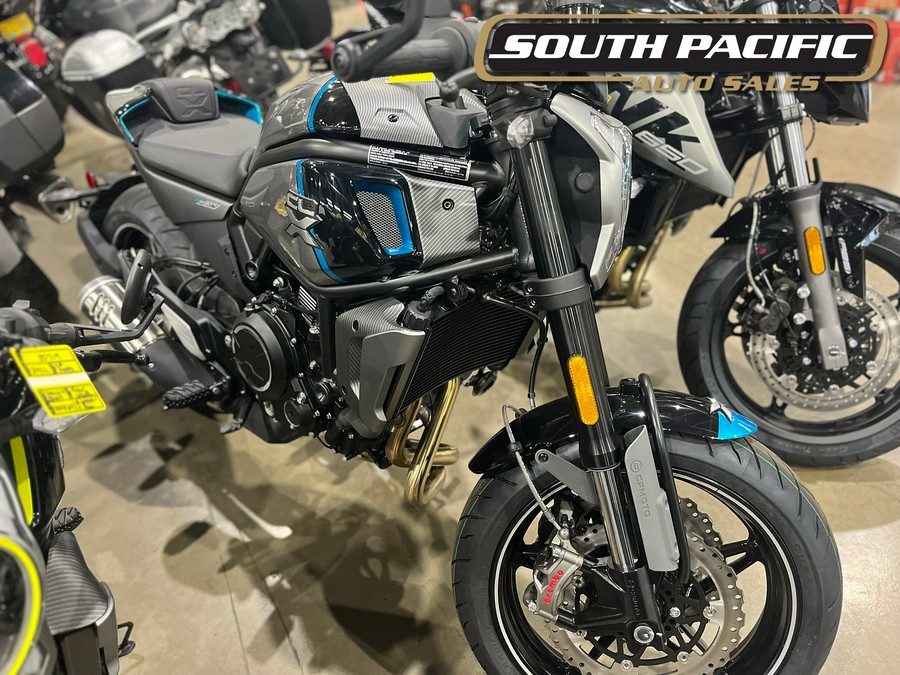 2023 CFMOTO 700 CL-X Sport