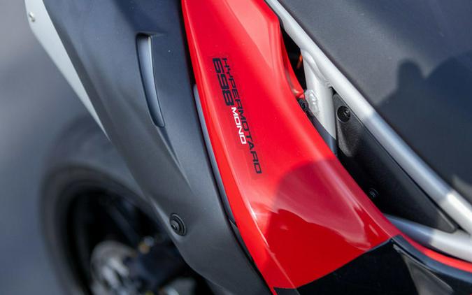 2026 Ducati HYPERMOTARD 698