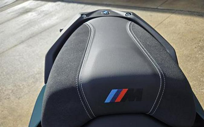 2026 BMW M 1000 XR