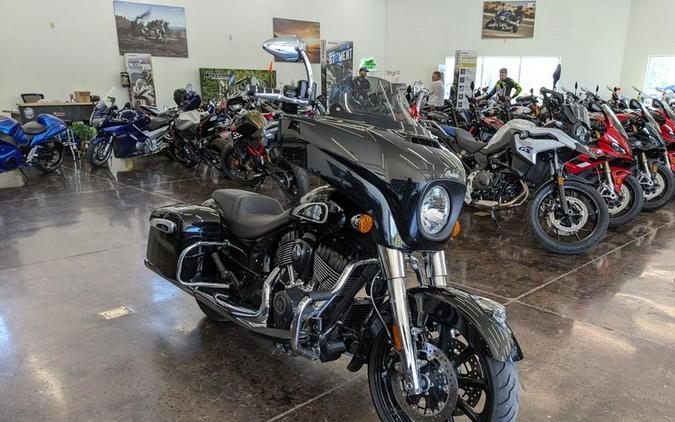 2020 Indian Motorcycle® Chieftain® Thunder Black