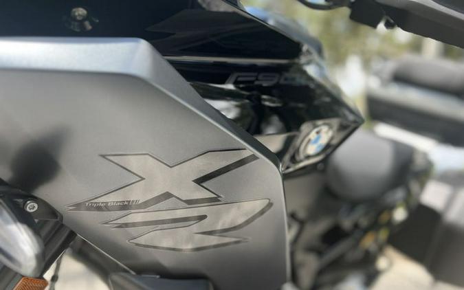 2022 BMW F 900 XR