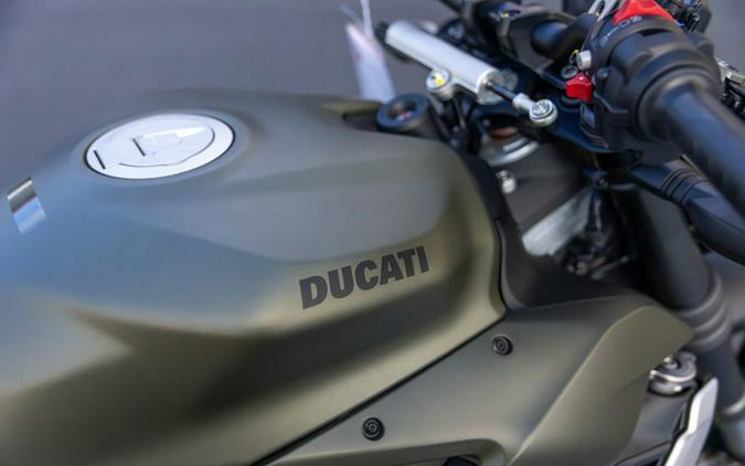 2024 Ducati Streetfighter V2 Storm Green