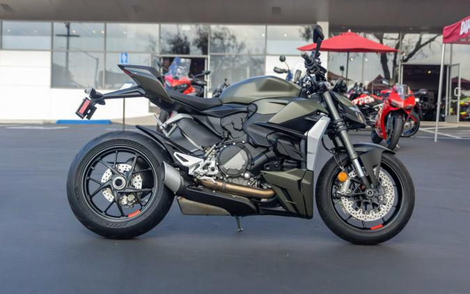 2024 Ducati Streetfighter V2 Storm Green