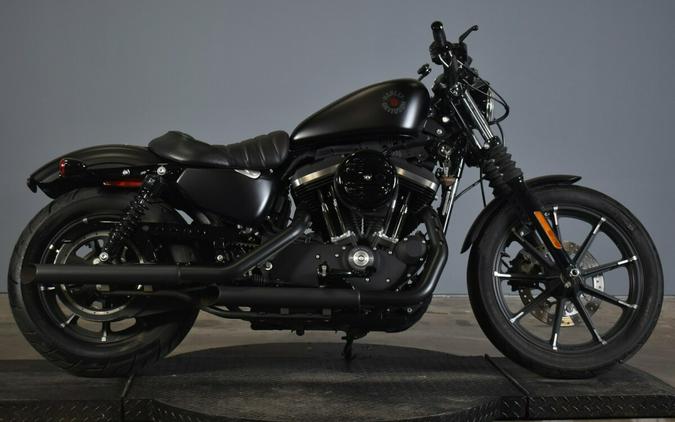 2022 Harley-Davidson Iron 883 Review [Air-Cooled Sportster]